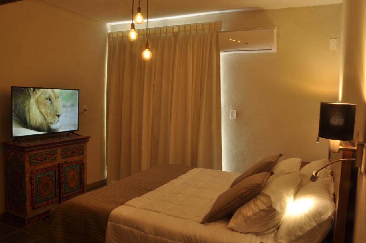 Casa Alevines Hostel & Suites Пунта-дель-Есте Екстер'єр фото