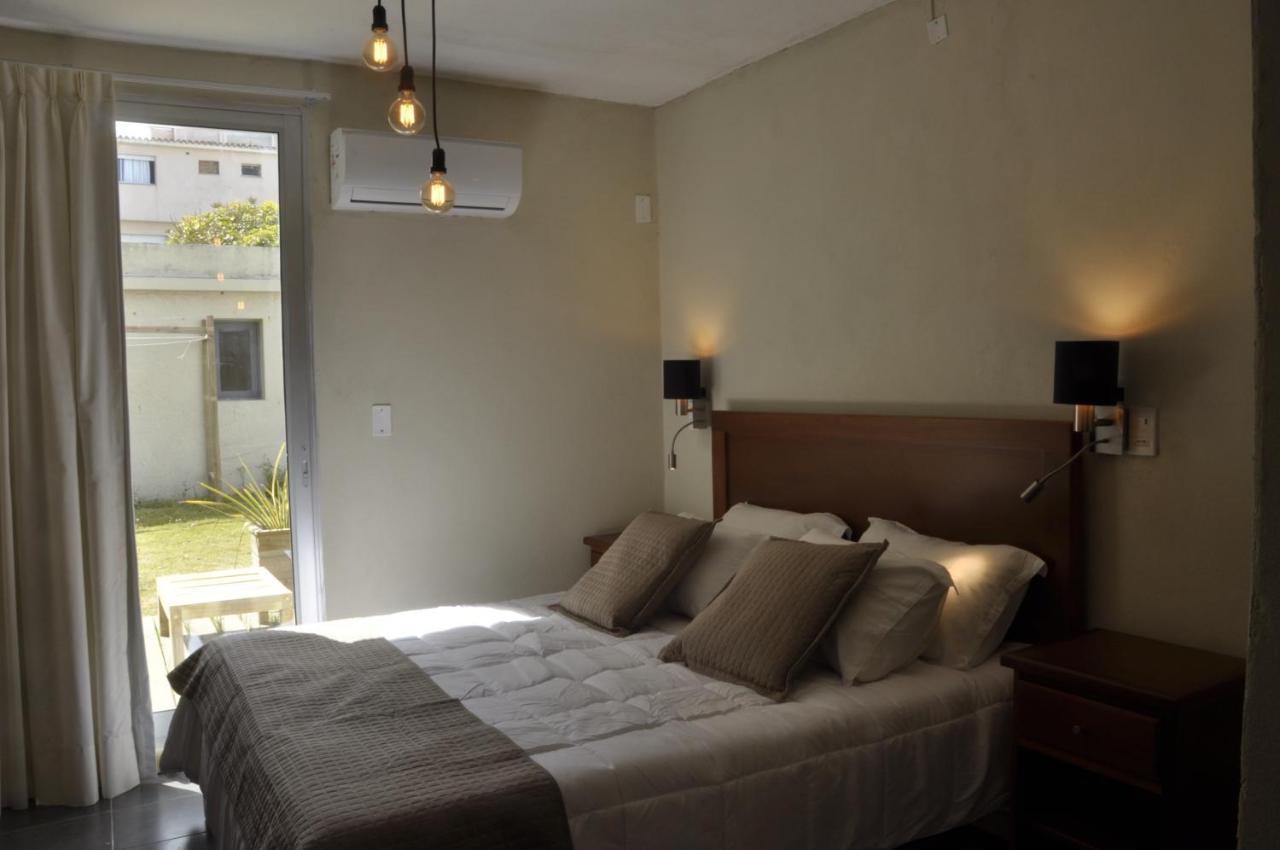 Casa Alevines Hostel & Suites Пунта-дель-Есте Екстер'єр фото