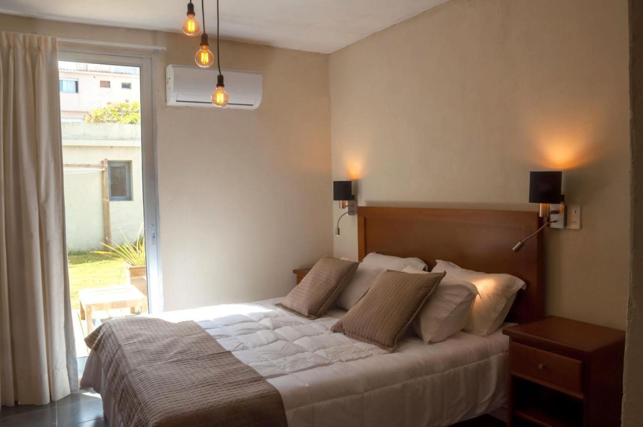Casa Alevines Hostel & Suites Пунта-дель-Есте Екстер'єр фото